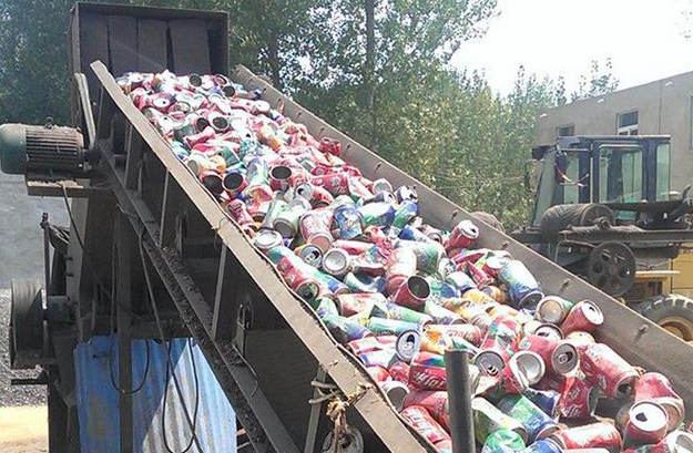 新型炭化爐將易拉罐脫漆流程全自動(dòng)化，提高生產(chǎn)效率，降低人力成本，河南西德機(jī)械設(shè)備