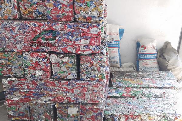 想節(jié)省時(shí)間又保持品質(zhì)？試試易拉罐脫漆爐，河南西德機(jī)械設(shè)備