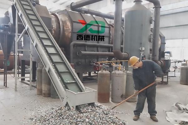 為什么要使用易拉罐脫漆爐，河南西德機械設(shè)備