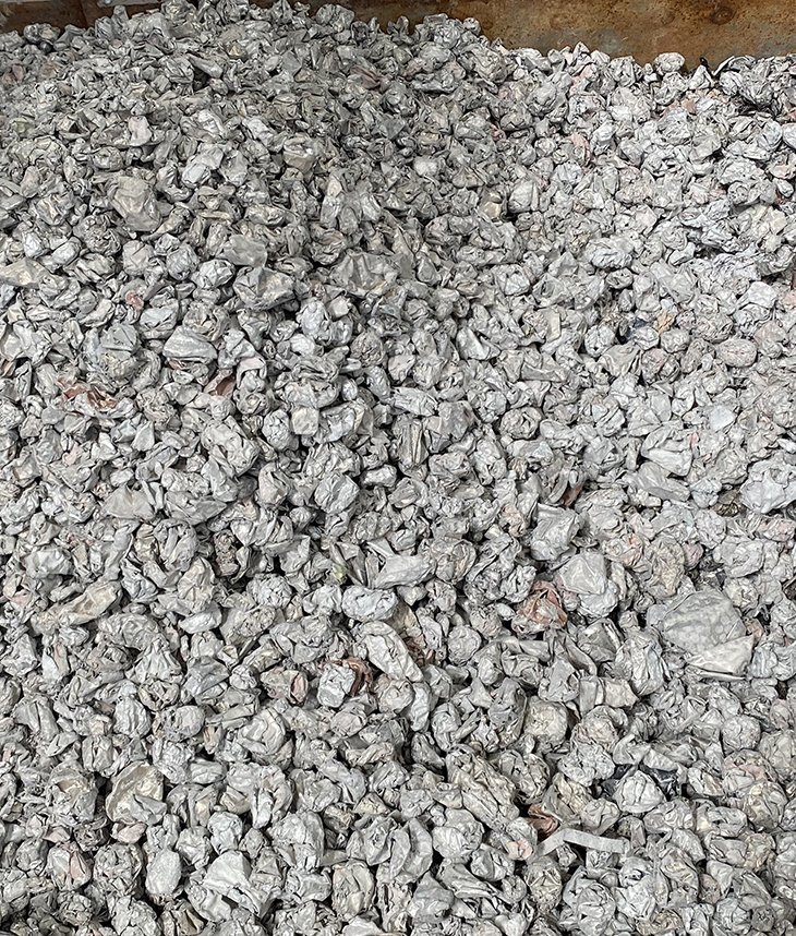 <strong>易拉罐熱解脫漆爐：高效環(huán)保的工業(yè)新選擇</strong>