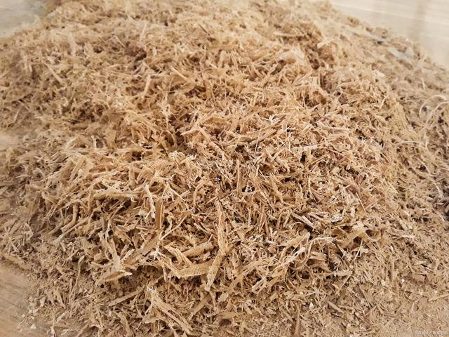 <strong> 木屑的碳化利用，連續(xù)式生物質(zhì)炭化爐</strong>